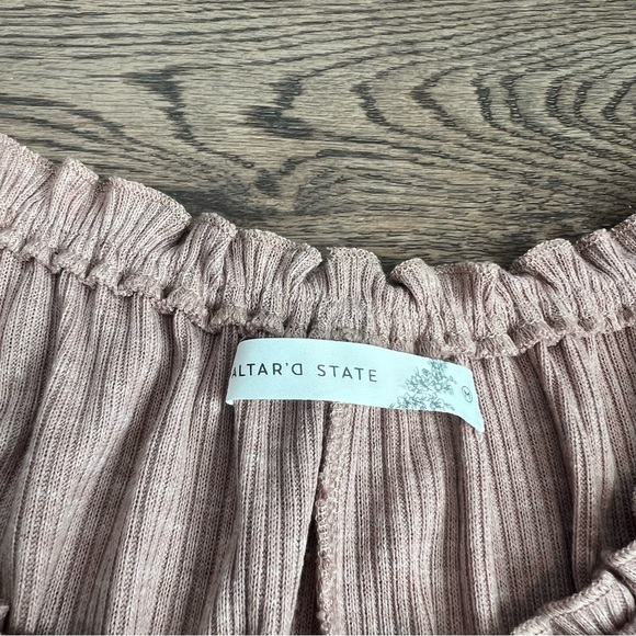 NWT Altar’d State Mauve Pink Rose Ribbed Ruffle Blouse Medium Romantic Top - Picture 4 of 7